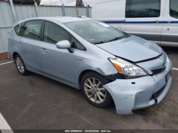  Salvage Toyota Prius v