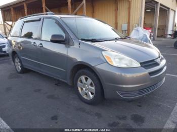  Salvage Toyota Sienna