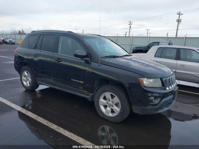  Salvage Jeep Compass