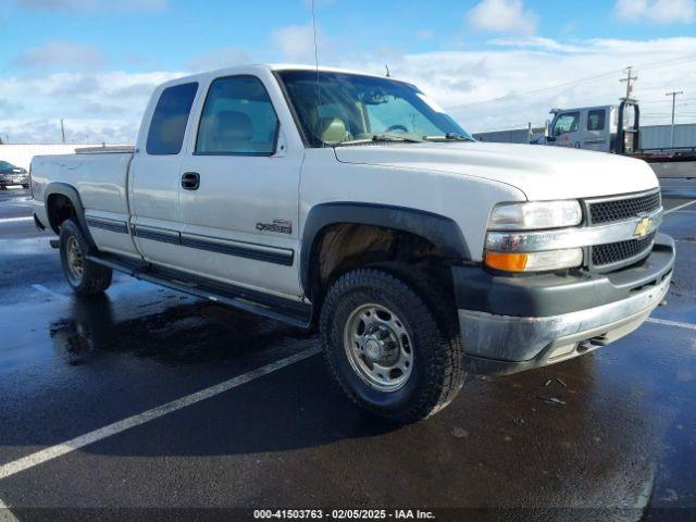  Salvage Chevrolet Silverado 2500