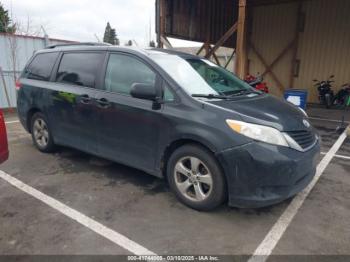  Salvage Toyota Sienna