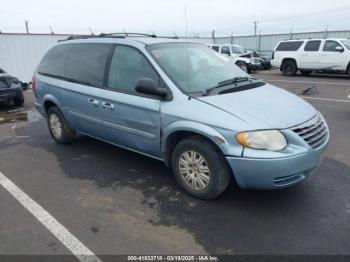  Salvage Chrysler Town & Country
