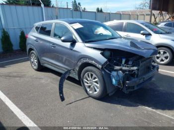  Salvage Hyundai TUCSON