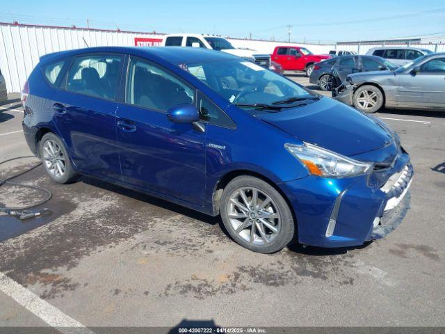  Salvage Toyota Prius v