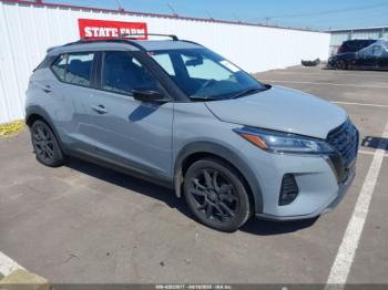  Salvage Nissan Kicks