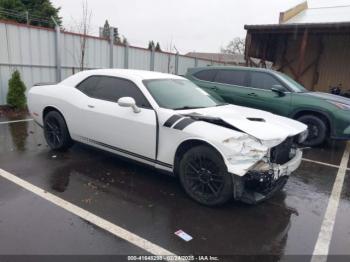  Salvage Dodge Challenger