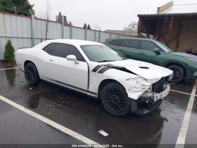  Salvage Dodge Challenger