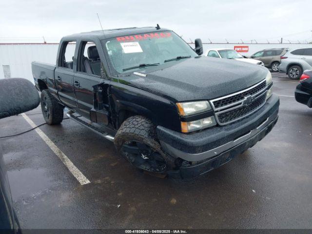  Salvage Chevrolet Silverado 2500