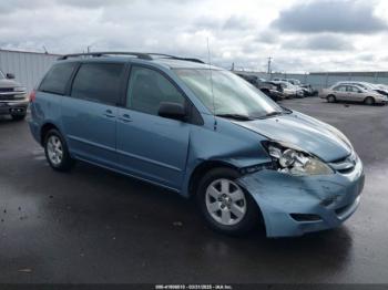  Salvage Toyota Sienna