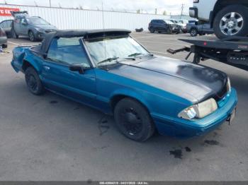  Salvage Ford Mustang