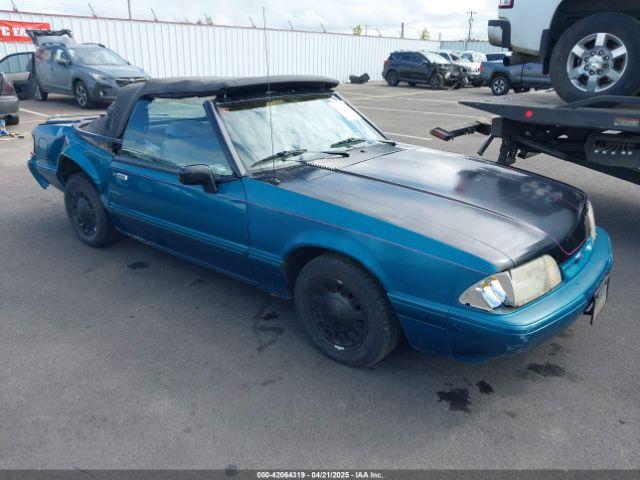  Salvage Ford Mustang