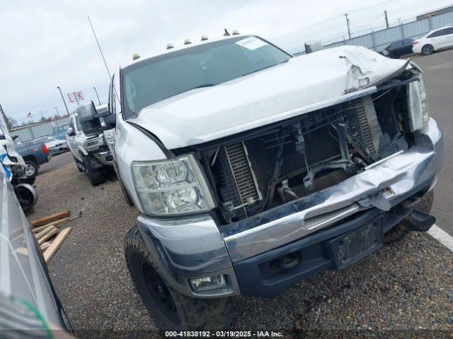  Salvage Chevrolet Silverado 3500