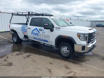  Salvage General Motors Sierra 3500HD