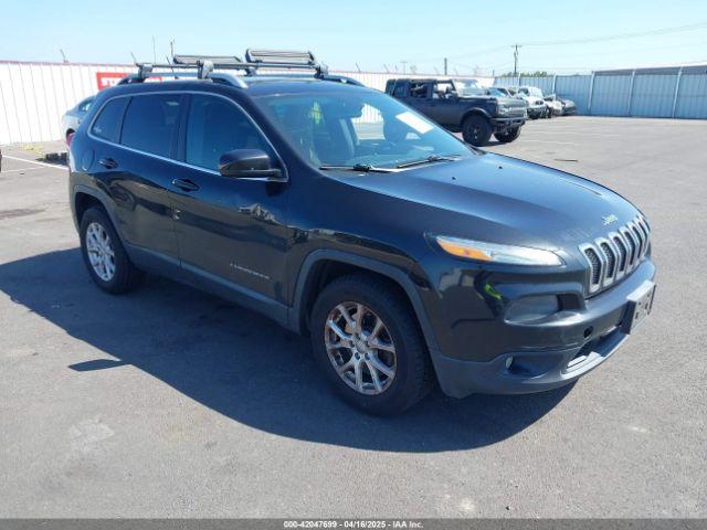  Salvage Jeep Cherokee