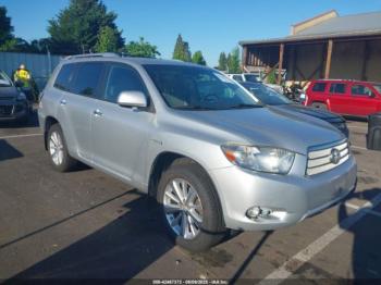  Salvage Toyota Highlander