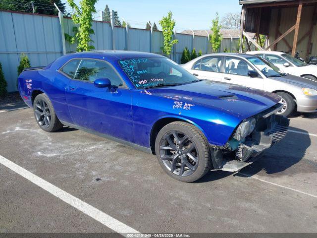  Salvage Dodge Challenger