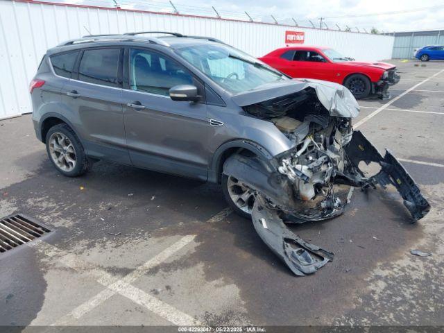  Salvage Ford Escape