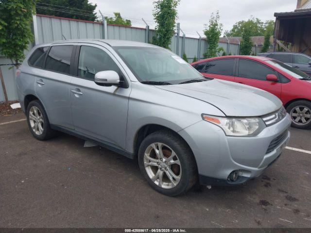  Salvage Mitsubishi Outlander