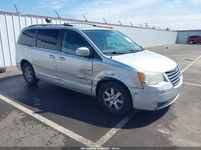  Salvage Chrysler Town & Country
