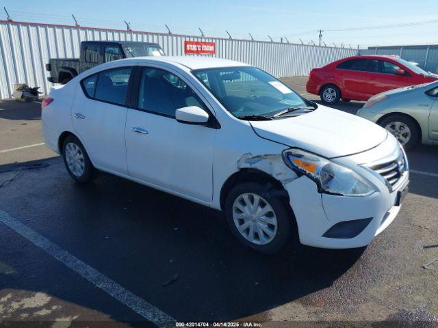  Salvage Nissan Versa