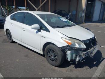  Salvage Toyota Prius