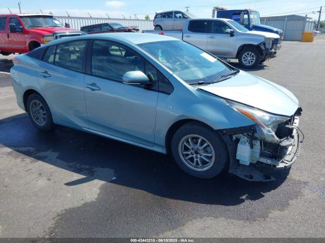  Salvage Toyota Prius