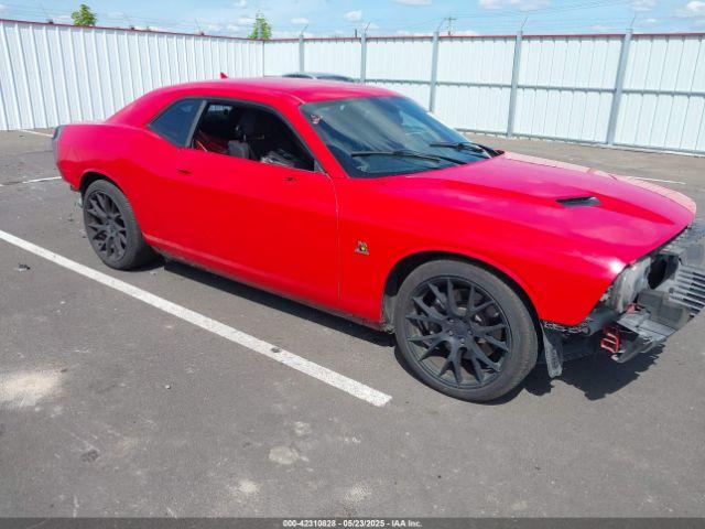  Salvage Dodge Challenger
