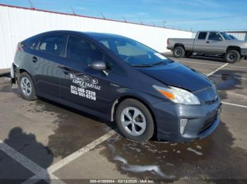  Salvage Toyota Prius