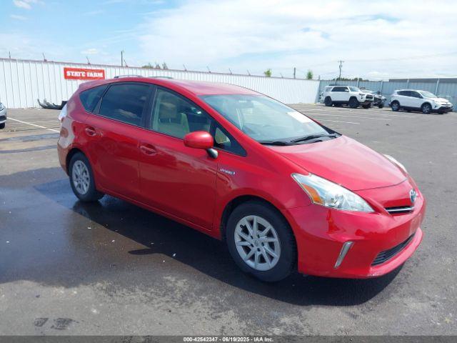  Salvage Toyota Prius v