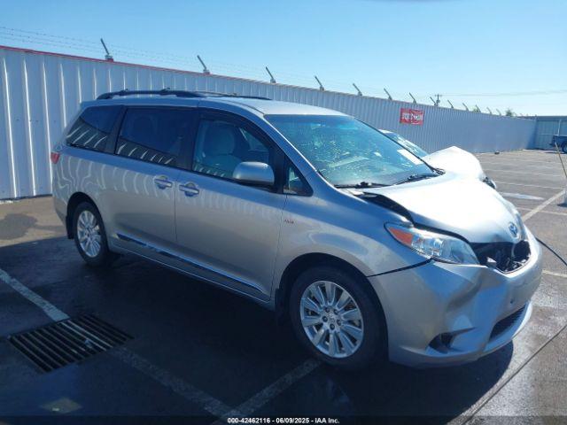  Salvage Toyota Sienna