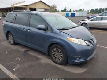  Salvage Toyota Sienna