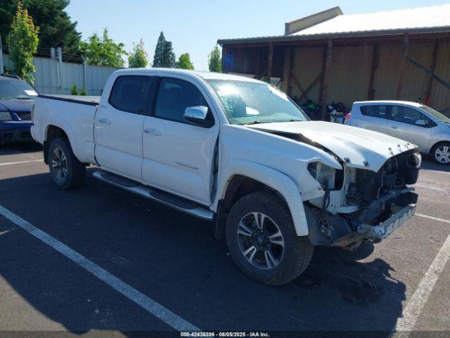  Salvage Toyota Tacoma