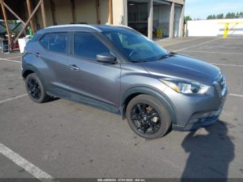  Salvage Nissan Kicks