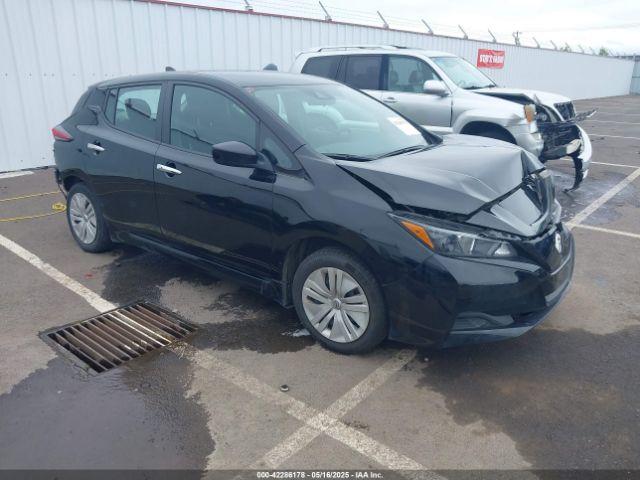  Salvage Nissan LEAF