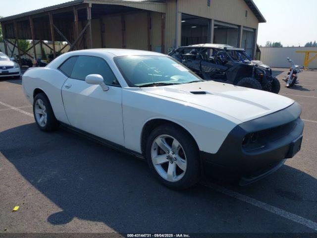  Salvage Dodge Challenger