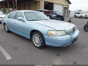  Salvage Lincoln Towncar