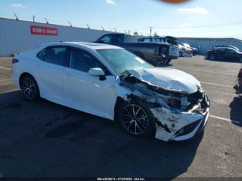  Salvage Toyota Camry