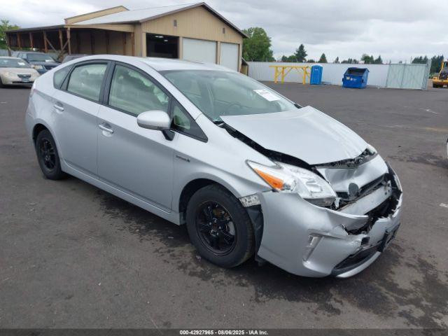  Salvage Toyota Prius