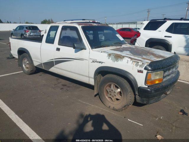  Salvage Dodge Dakota