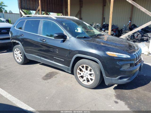  Salvage Jeep Cherokee