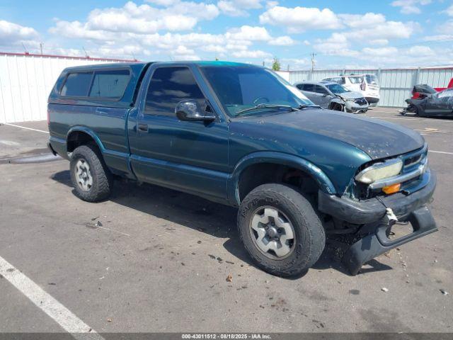  Salvage Chevrolet S-10