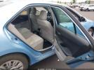 Toyota Camry Le Image 6