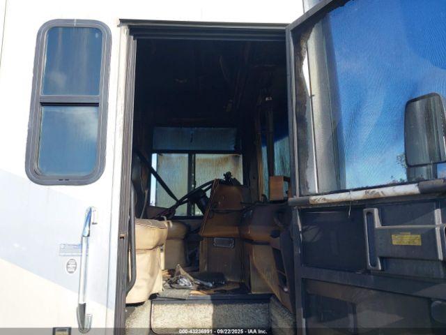 Freightliner Chassis X Line Motor Home Image 11