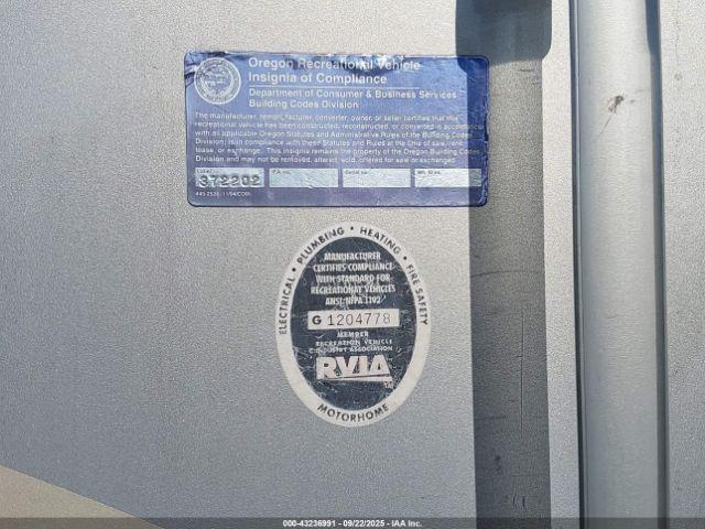 Freightliner Chassis X Line Motor Home Image 7