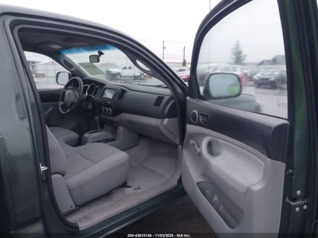 Toyota Tacoma Image 8