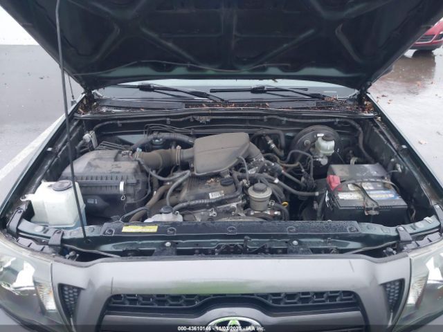 Toyota Tacoma Image 16