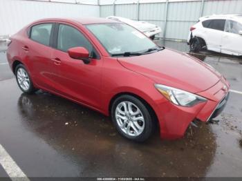  Salvage Toyota Yaris