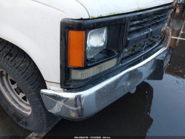 Chevrolet Gmt C1500 Image 4