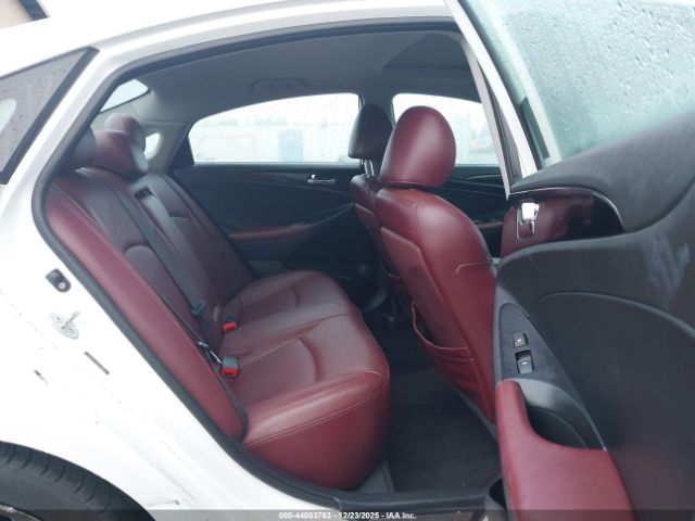 Hyundai SONATA Limited 2.0t Image 12