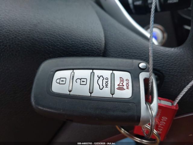 Hyundai SONATA Limited 2.0t Image 10